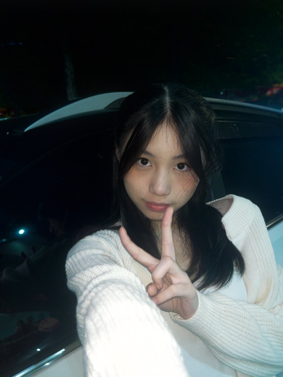 Michie_JKT48's tweet photo. haihai, lg apaa https://t.co/Inp2JsVimn