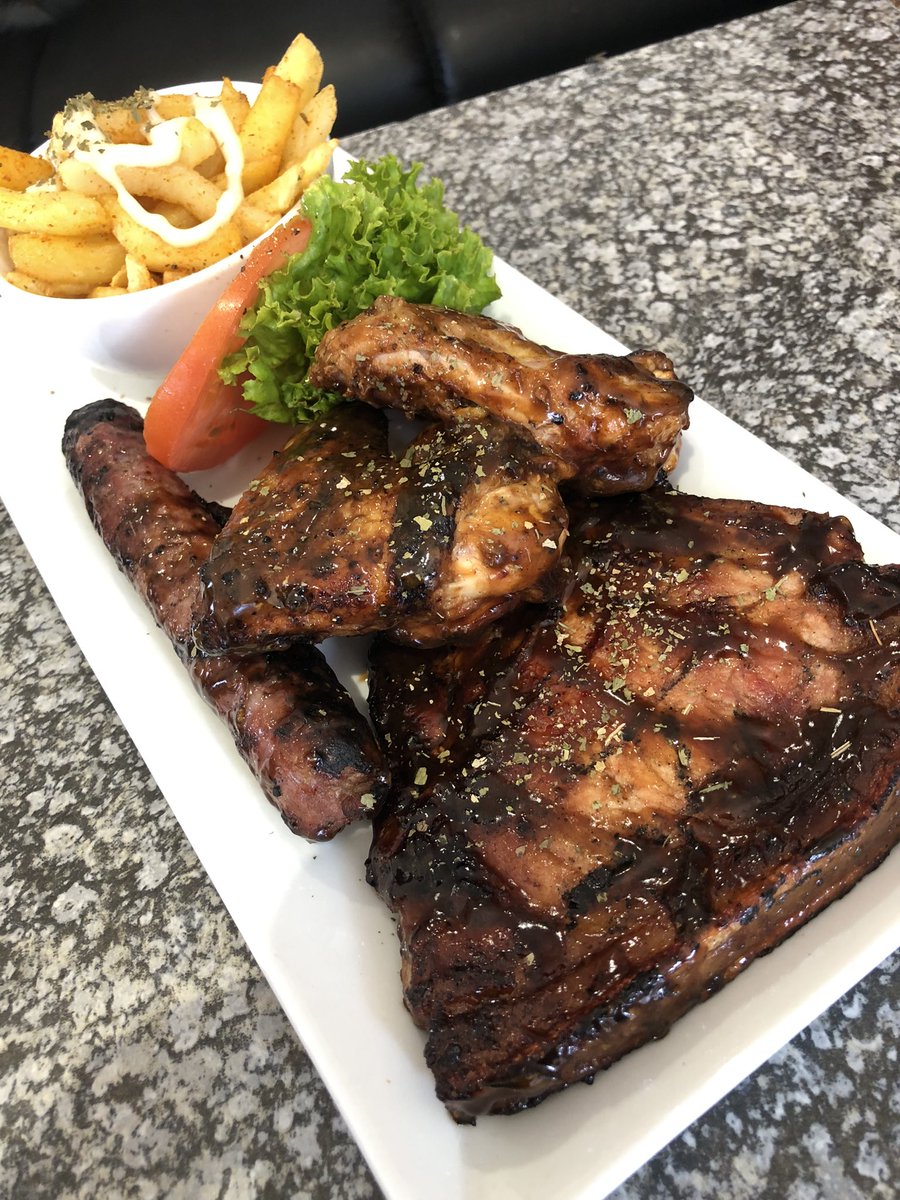 KGashley's tweet photo. Open until 20:00, Collage Kulture Lifestyle Restaurant out in Mamelodi East, Pretoria https://t.co/9GzR6ZFHvO