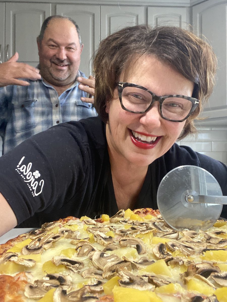 farminginpearls's tweet photo. When he thinks he looks better than this pizza. 😆 #plant23please
#makeitcanola https://t.co/kbUcWN8R1j