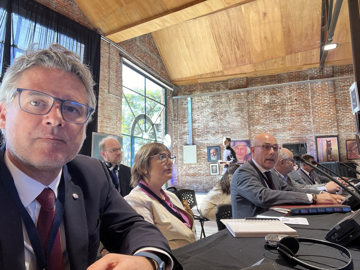 efpolcuch's tweet photo. Acá estamos esta mañana comenzando las conversaciones para implementación del Convenio Regional de Reconocimiento de Cualificaciones de Educación Superior. Una iniciativa necesaria en este momento de movilidad humana reforzada en América Latina y el Caribe. @UNESCOmvdo @UNESCO_es https://t.co/zesoSGJkDw