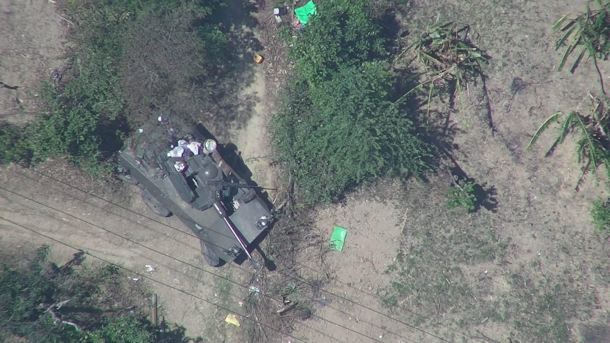 ThomasVLinge's tweet image. #Myanmar 🇲🇲: drone pictures of the two junta tanks that were knocked out by #Chin resistance forces in the ambush outside of #Hakha.

To my knowledge this is the first time that resistance forces in the country have been able to take out armoured vehicles.