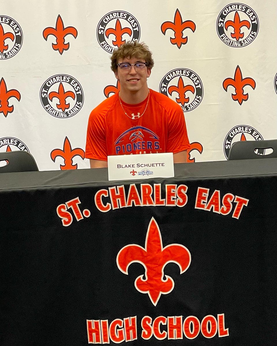 Official 🟠🔵
<a href="/Ryan_Munz/">Ryan Munz</a> <a href="/CoachAllender7/">Donald Allender</a>