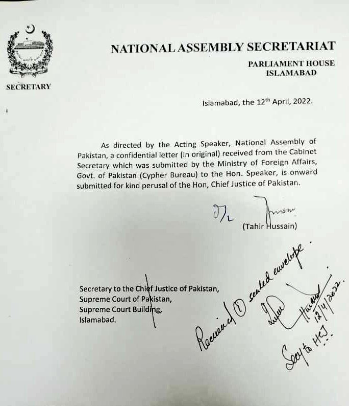 QasimKhanSuri's tweet photo. بیرونی مداخلت پر مبنی تحریکِ عدم اعتماد مسترد کرنے کی رولنگ بھی میری تھی اور معزز سپریم کورٹ کو سائیفر کی تحقیقات کے لیے بطورِ قائم مقام اسپیکر درخواست بھی میں نے کی تھی، سائیفر کی آزادانہ تحقیقات ہو جاتیں تو اصلی چہرے تب ہی سامنے آ جاتے اور آج پاکستان یوں تباہ حال نہ ہوتا۔ https://t.co/9QcdDuCrOe