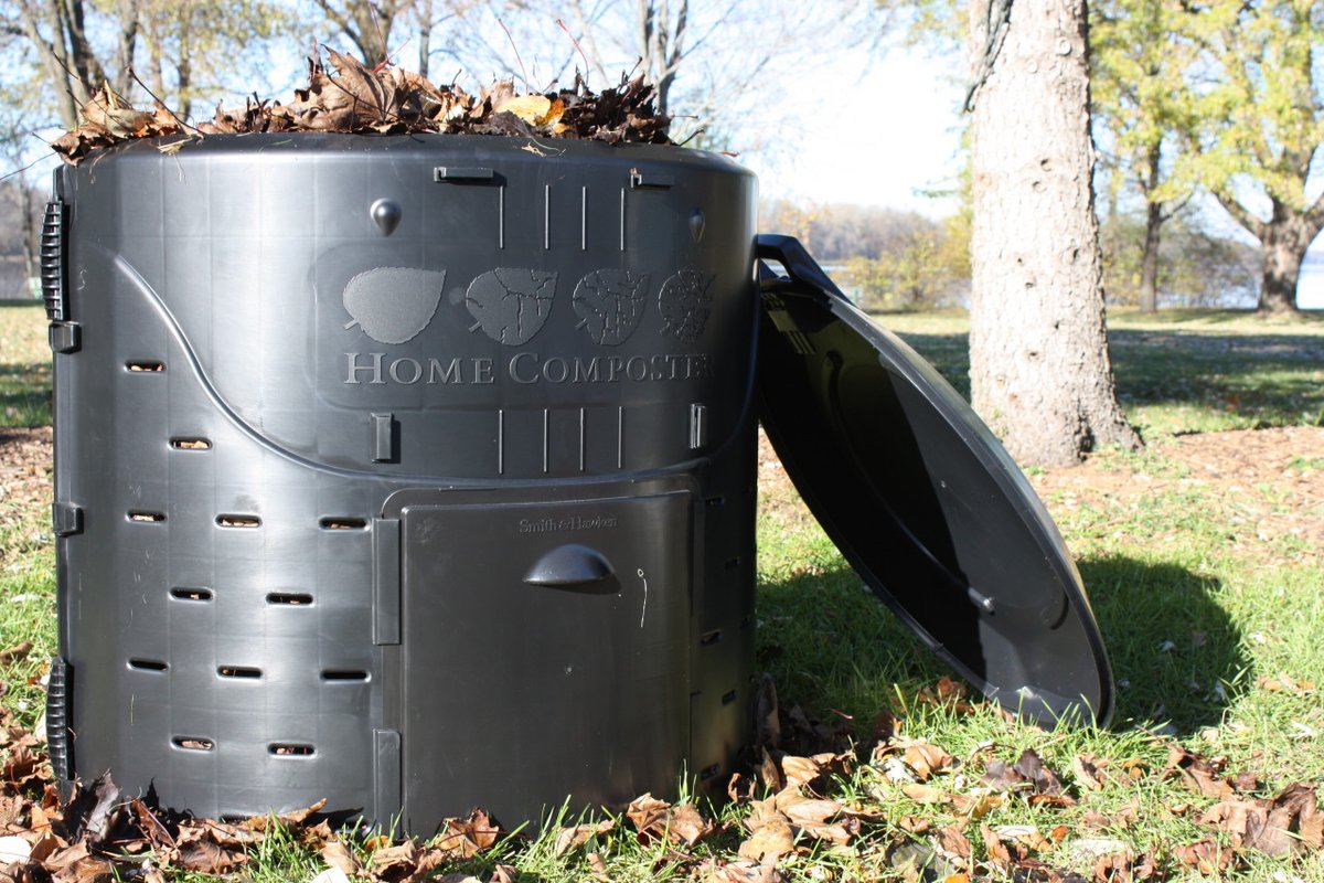 Want to start composting at home? Ramsey County residents can get $20 off a compost bin from <a href="/recycleMN/">RecyclingAssocMN</a> ! 

Order online at RecycleMinnesota.org with promo code "Ramsey."

Pick up your pre-ordered bin on Saturday, April 29 in Maplewood.