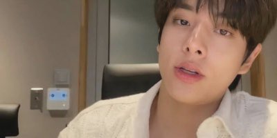 porsace's tweet photo. himig 🎵

a sunjake au wherein..

jazz (sn), the self-proclaimed cutest student from ba comm, goes through an emotional rollercoaster because of his brother’s friend alfredo (jk) who is coincidentally his childhood friend and neighbor as well. https://t.co/D6QPUfYykq