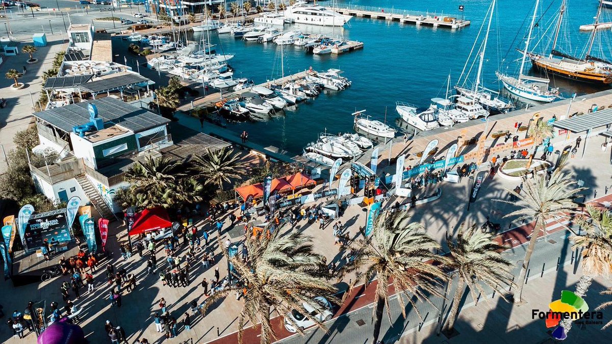 formotor's tweet photo. ¡Por fin llega #FormenteraAllRoundTrail! ¡SUPER fin de semana! ⚠️¡ÚLTIMA LLAMADA! ⚠️ Si todavía no tienes vehículo para moverte por la isla todavía está activo el código descuento FART23 en  https://t.co/6PwAPBwIOw 📣 ¡Vamos que nos vamos! #formotor #formentera #trail #rentacar https://t.co/rkvUEr9QeK