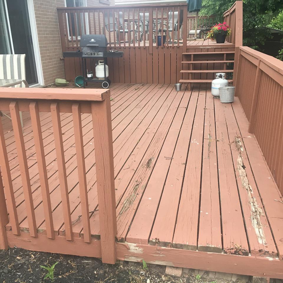 DeckGoose's tweet photo. What I call a "zombie deck". It's really dead but somehow, it's still able to function. Probably should call it "Frankenstein deck" but zombies are popular. 🤣Older couple on a tight budget who were selling to downsize. Delivered the needed results on budget. https://t.co/ZJBbNaGnwF