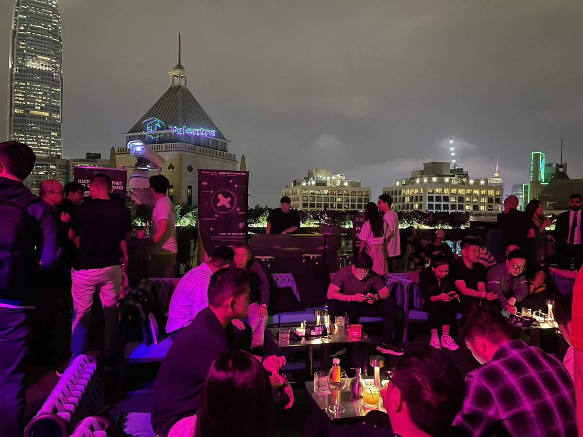StarryNift's tweet photo. 😄Grab your booze and join us for the Web3 Builders Party & ZK Night!
🍻Make a toast for #Web3 and the amazing skyline of #HK
#zknight #HongKongweb3festival #hongkongweb3 https://t.co/cTSmWSYlWh