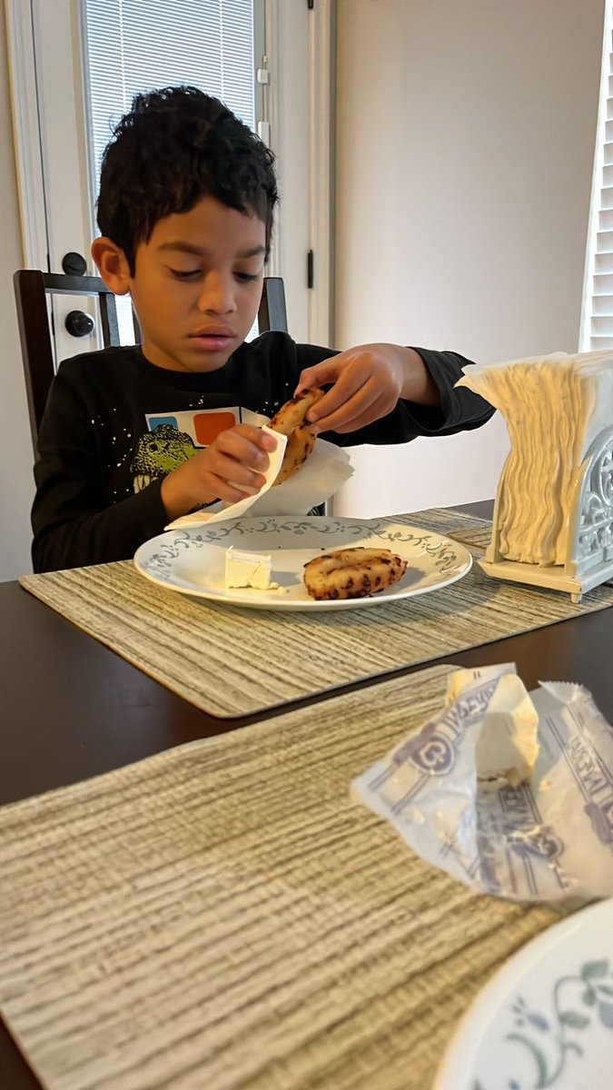 <a href="/YobaniQuintero/">Yobani Quintero M.V. 🐱🐶</a> #ElRetoDeYobani

DÍA 13. COMIDA

Humildemente...