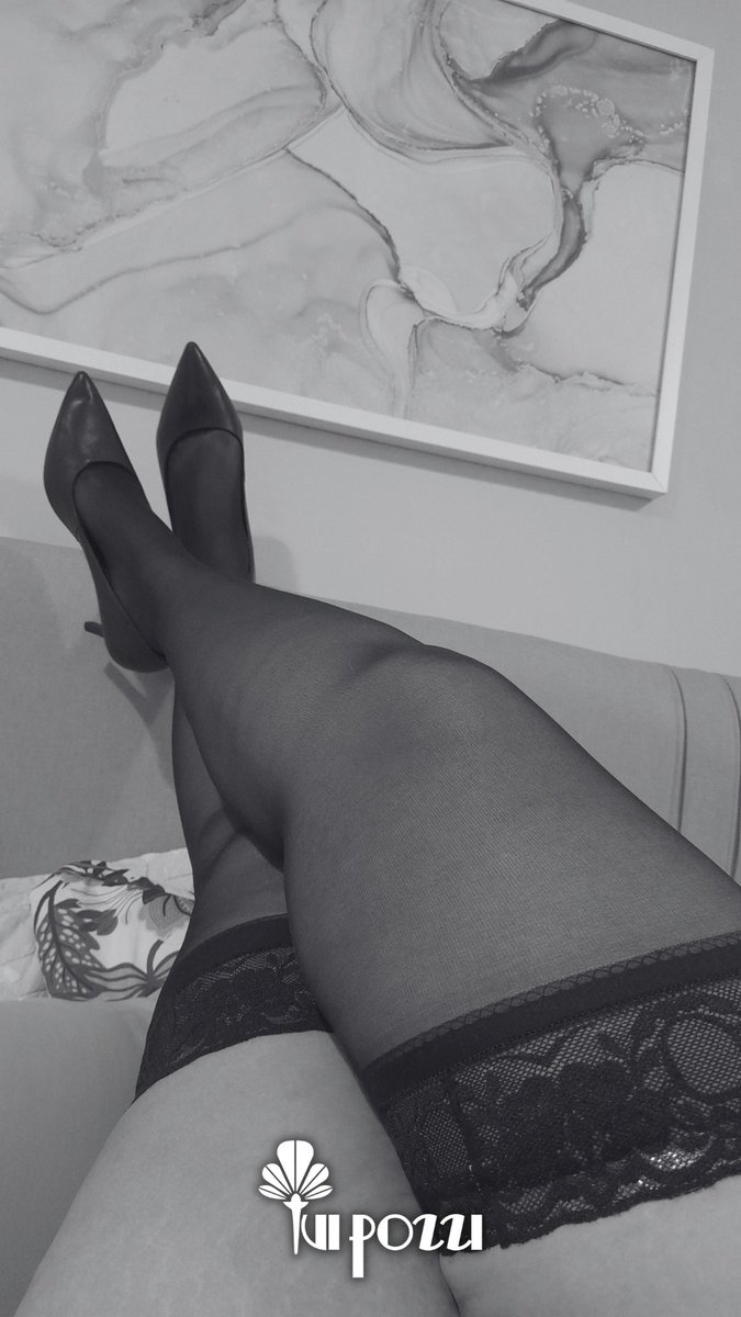 IviPozzi_SW's tweet photo. #ThickThursdays showing how thick my thighs are lol. And anyone who has a fetish for #highheels and #feet can now follow me. I'll try to post more pictures and videos showing my little feet
#thicc #thiccthighs #curvygirl #bbw #curvy #bbwmodel #milf #sexybbw https://t.co/leUYJCjbii