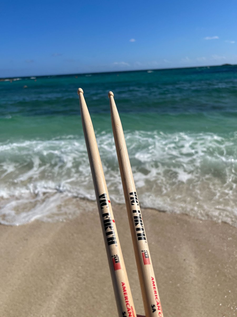 vicfirth's tweet photo. Hot dogs or drumsticks? 🏖️ https://t.co/4ufZMaQxSC