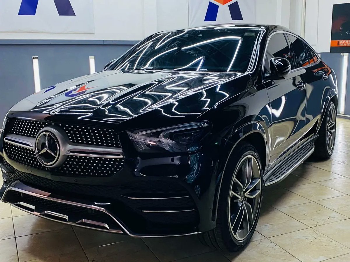 accelary's tweet photo. Not only are you limited to a transparent Paint Protection Film, but you can also pick from a wide range of colors !! 

Protect that paint and customize your car while you are at it !

Contact us on 0788 000 111 for a quotation 📌
#paintprotectionfilm #PPF #bodyfence #harare #zim https://t.co/LEEXrVbkDP
