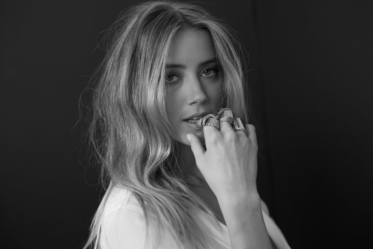 best of amber heard on Twitter "amber heard for flare."