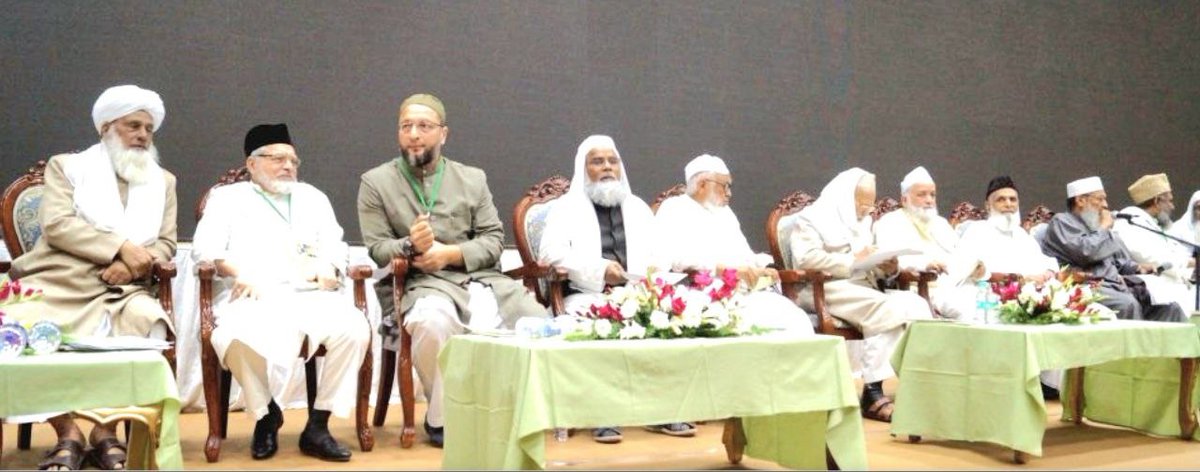 asadowaisi's tweet photo. إِنَّا لِلَّهِ وَإِنَّآ إِلَيْهِ رَٰجِعُونَ

آل انڈیا مسلم پرسنل لا بورڈ کے معزز صدر و محافظ شریعت حضرت مولانا سید محمد رابع حسنی ندوی کاوصال قوم و ملّت کے لئے عظیم خسارہ ہے۔ https://t.co/2j1B165bF2