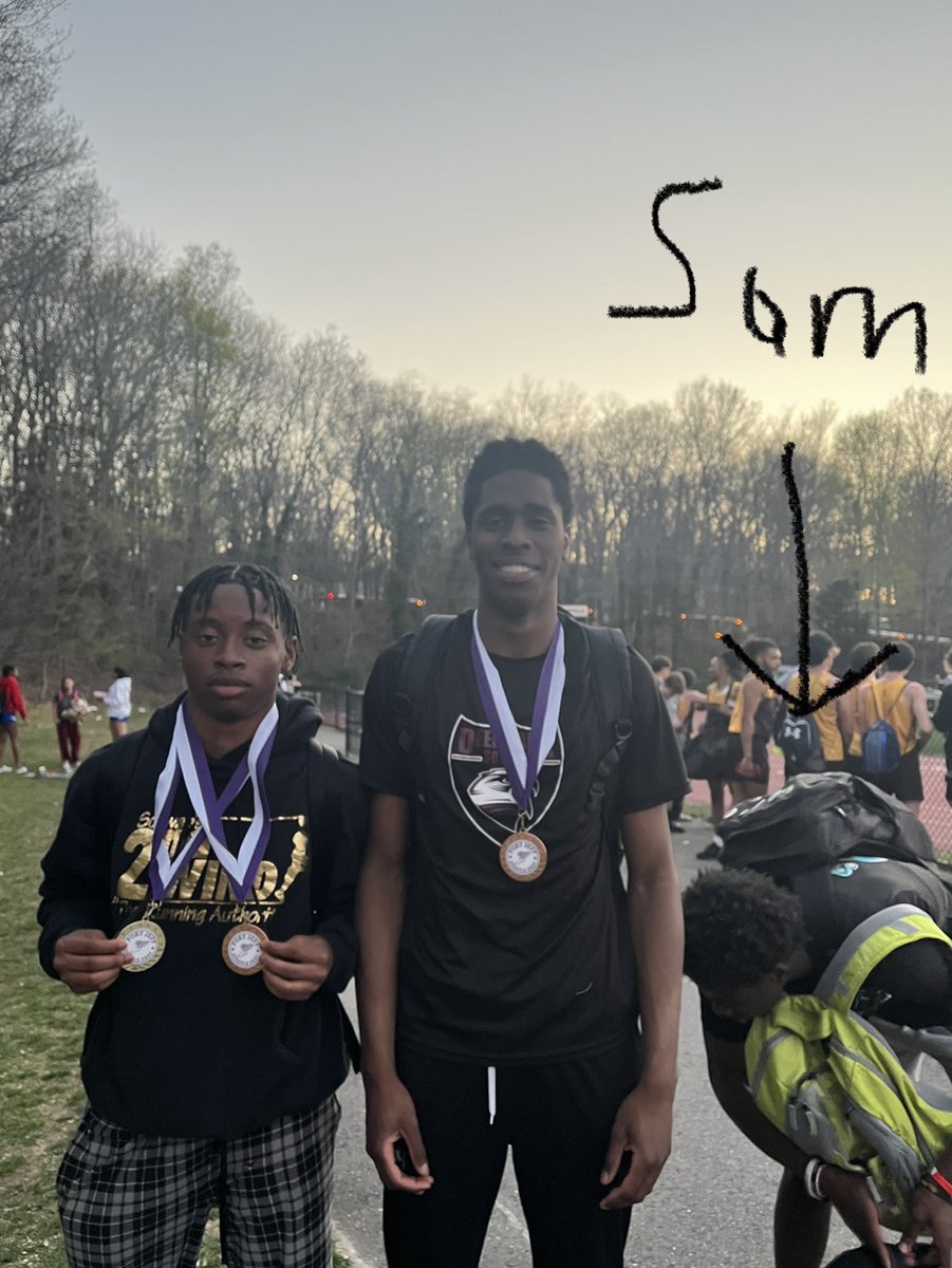 DPRunninFalcons's tweet photo. Despite the challenges and changes at steeple fest the boys put in a great effort capped by Anthony Almanzar in the Triple Jump and Isaiah Harrilal in the 200m. Sam was there too. https://t.co/R8BWsSjv2l
