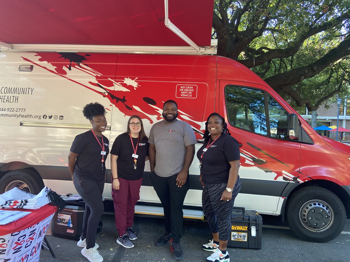 CANCommHealth's tweet photo. COLUMBIA, SC: The #CANcolumbia team will be at Russell House at the @UofSC this Fri, April 14th. Stop by the patio to pick up a free Home #HIV test kit or order one at https://t.co/lIiGOAMYs7. Visit us at 1400 Greene St in #ColumbiaSC from 11am-2pm #CANHIVtest #UofSC @UofSC_SHS https://t.co/dqkoXfnUkx