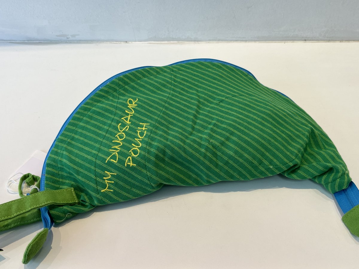 FTSIpswich's tweet photo. 📢 New stock! 📢

Keep your little ones entertained &amp; let their imagination run riot with our great new fair trade soft toys, which neatly zip away into their own pouch when not in use.  Genius!

#choosefairtrade https://t.co/eG6UGHx9AH