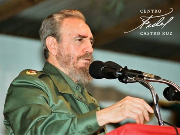 IzquierdoAlons1's tweet photo. Fidel:"Nuestra misión en el país es crear; combatimos porque queremos crear; combatimos porque tenemos que defender lo creado; combatimos porque queremos seguir adelante; y, sobre todo, no estamos aquí por combatir, sino estamos aquí para crear". #LatirPorUnAbrilDeVictorias https://t.co/5dQ9QtoE6M