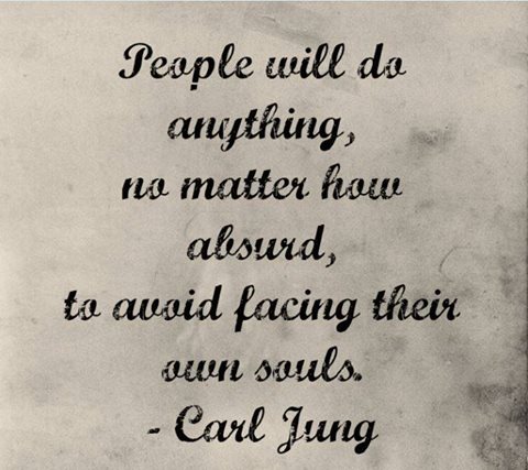 relationshipsdw's tweet photo. People will do anything, no matter how absurd, to just not face their issues. Learn more at: https://t.co/MbmOFWALCK
#avoidance #PersonalIssues https://t.co/oXkMe4ZVkb
