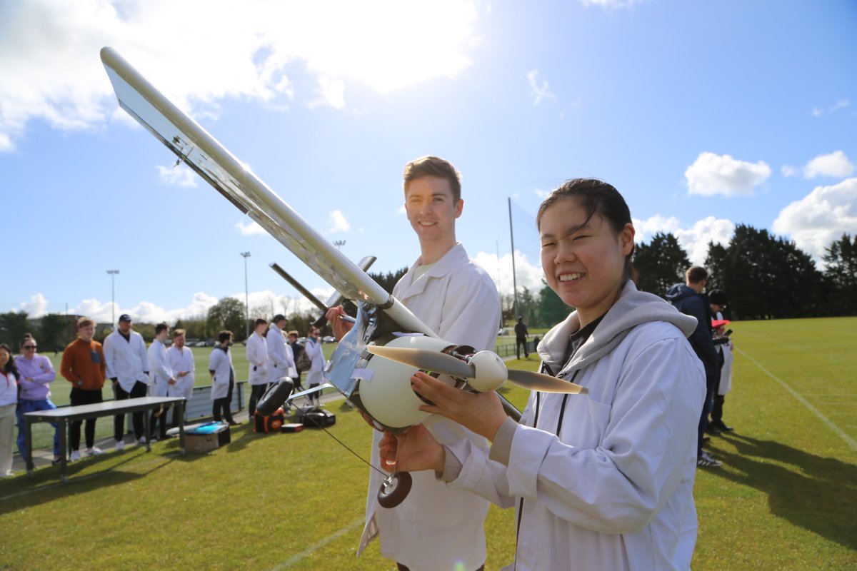 sci_engUL's tweet photo. A beautiful day @UL to take flight!

Two teams of students from the aeronautical engineering programme flew their own radio controlled aircraft today as part of their final year project.

Well done to the Green and White team on successfully completing this challenge.

#StudyAtUL https://t.co/sbol1zmQ0x