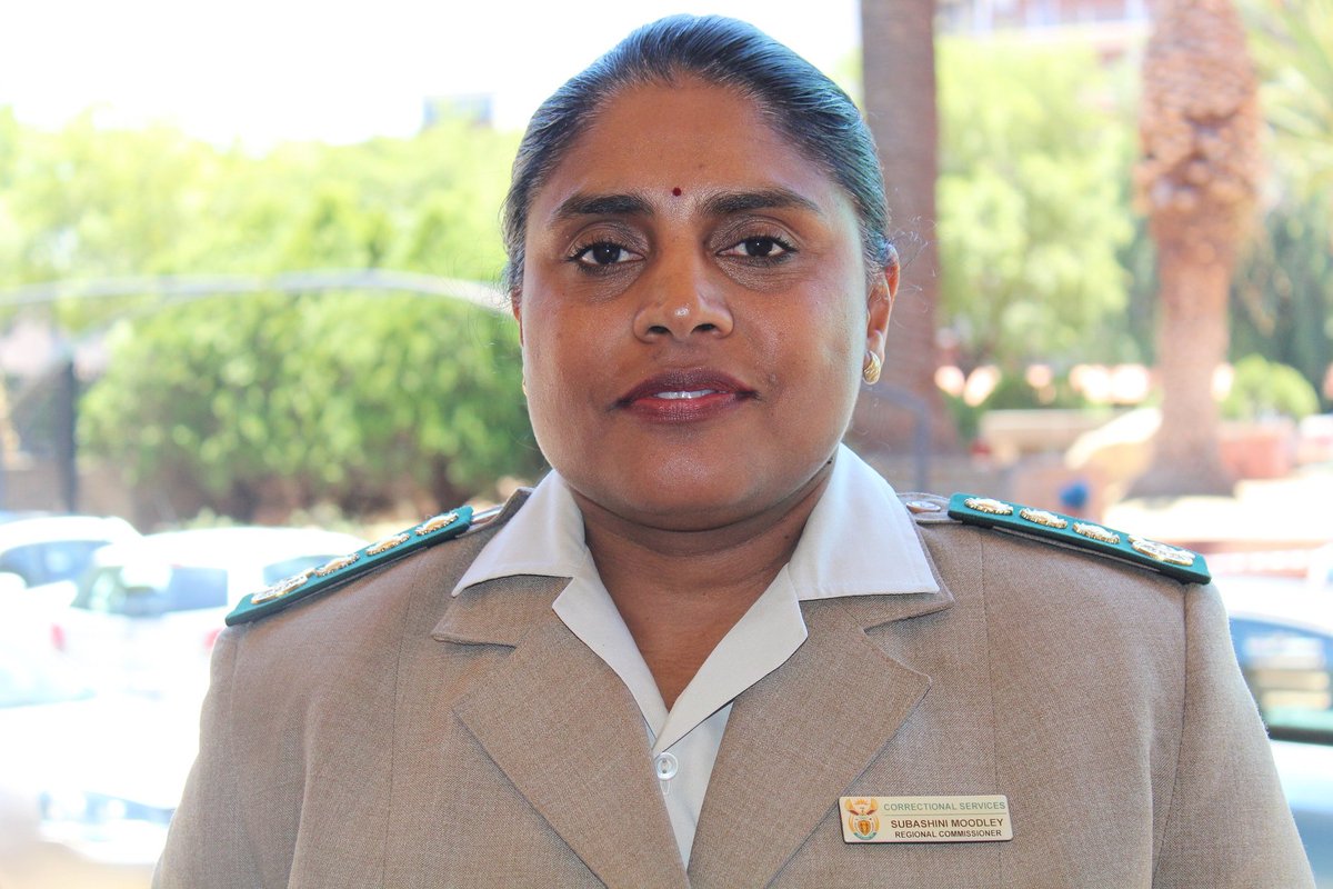 sa_crime's tweet photo. The public is calling on the suspension of Subashini Moodley, the Free State's DCS Regional Commissioner, after failing to expedite the investigation into Thabo Bester's escape as early as 4 November 2022 at Mangaung Prison after being told to do so by Justice Cameron. https://t.co/YePFJAymze