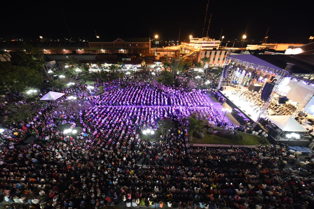 Turismo_Tampico's tweet photo. Tampico cumple 200 Años y los celebra en grande. Feliz aniversario #Tampico Hermoso.    # turismotampico https://t.co/xIMJUK6m1I