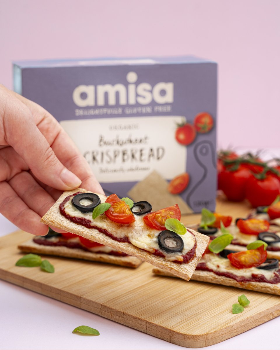 Pizza toppings + crispbreads = the perfect GF snack!🍕

Sometimes you just need a little something to keep you going, and topping your crispbreads with tomato purée, vegan cheese and your favourite pizza toppings is definitely the way to go!

Shop our crispbreads at <a href="/Ocado/">Ocado</a>