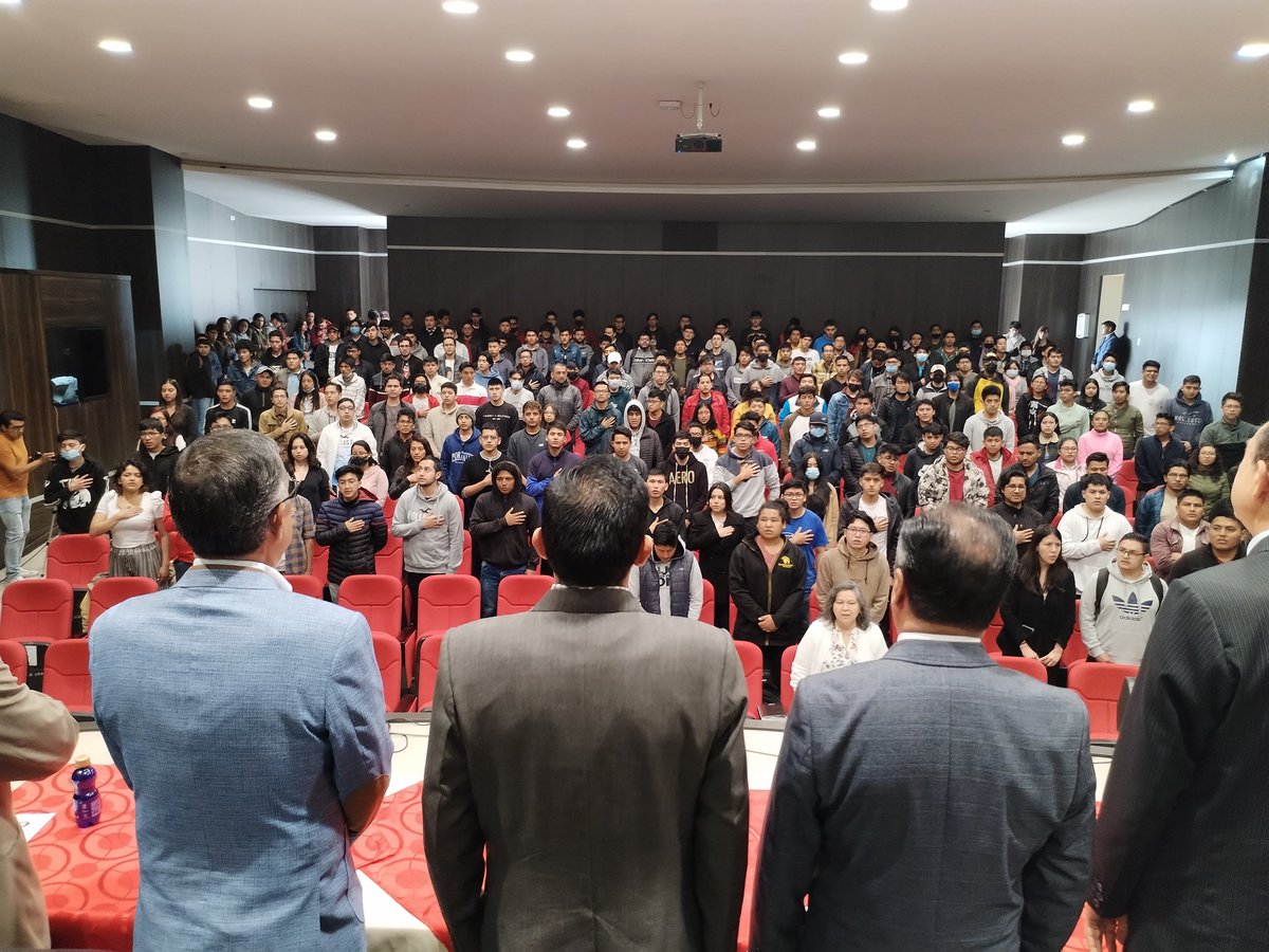EspochRio's tweet photo. La Facultad de Informática y Electrónica y la Célula Académica #FalconTeam presentan las conferencias magistrales en el evento #TechTalk2023 espacios para intercambiar conocimiento en tendencias tecnológicas y avances en el mundo de la información.
#HacemosHistoria
#Espoch51Años https://t.co/77zwKZgbyq
