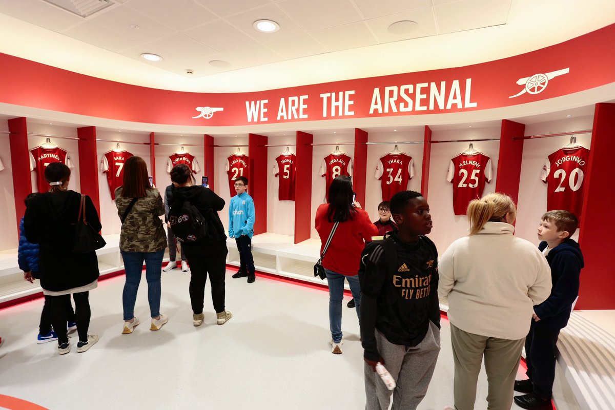 BarnsburyHA's tweet photo. Good day for a #AFCStadiumTour ⚽️🔴

Great to see kids learning about the history of @Arsenal 

Thank you to @AFCCommunity for having us! #barnsbury #halfterm https://t.co/2UWJREJ9Lt