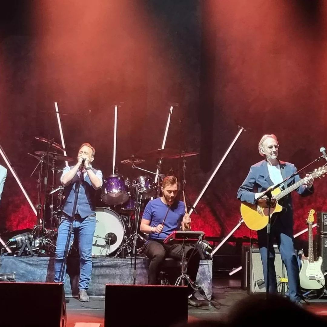 Mike + The Mechanics tweet media