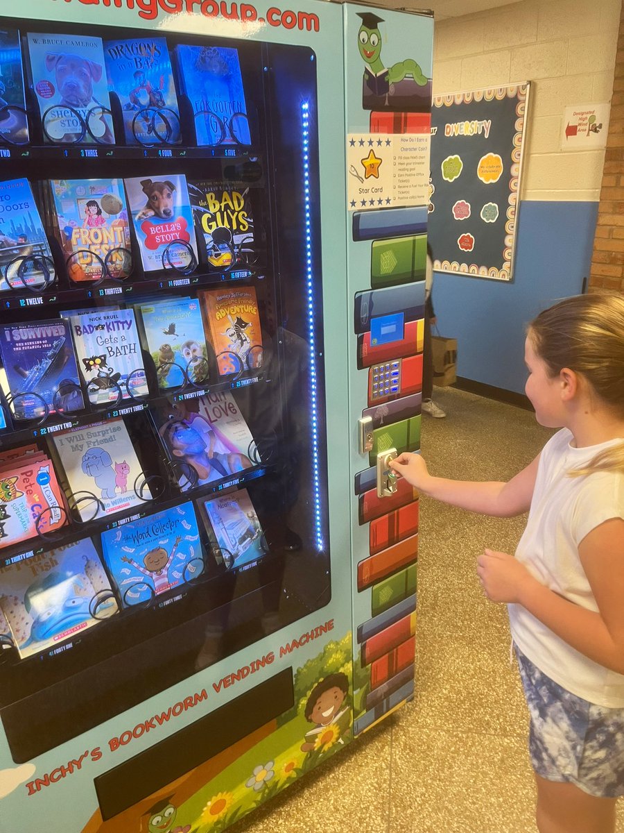 ConnorCougars's tweet photo. Congratulations to Mairead from Mrs. Biondiโs class! She earned 10 character points and earned a coin for the book vending machine!! #RPCREADS ๐พ๐#ConnorCougarsCare @rpccougarspta https://t.co/2VIVH8XfS4