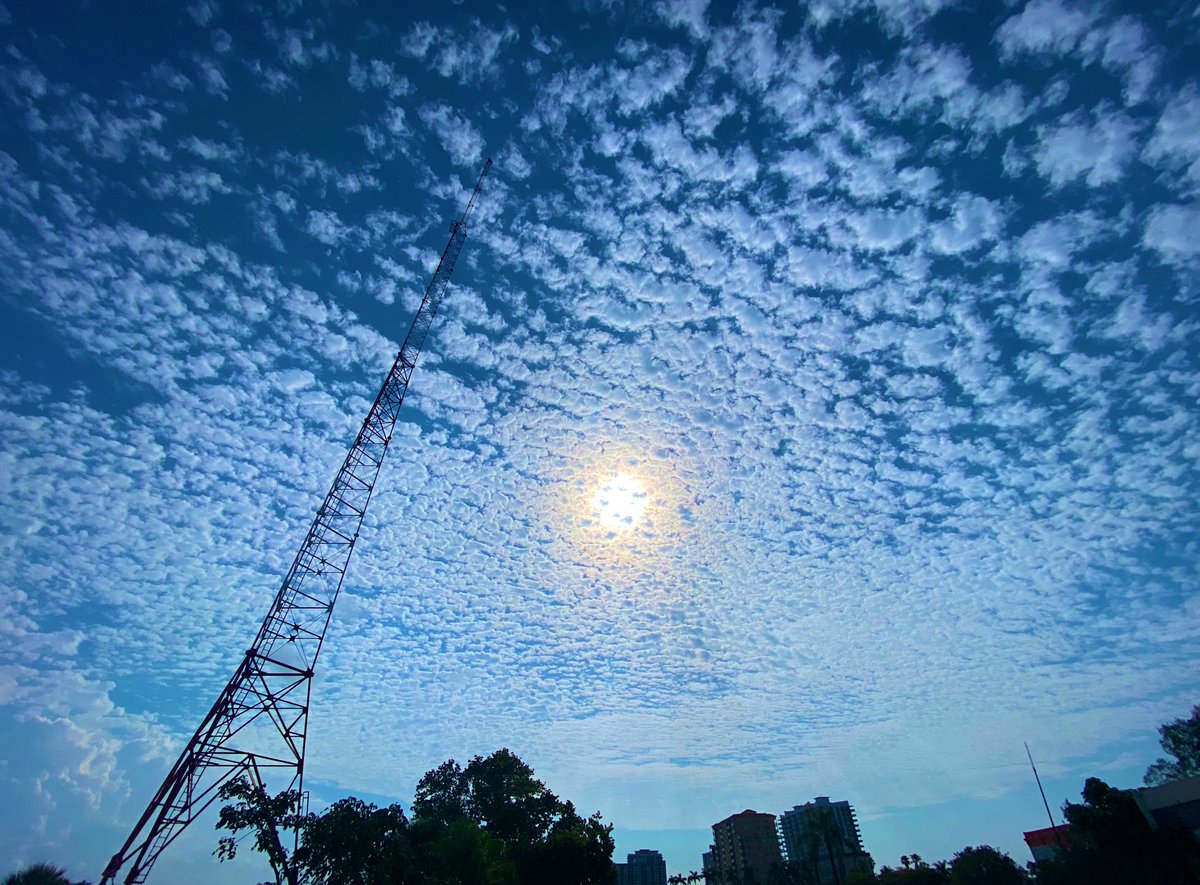 DCohenNEWS's tweet photo. The sky the morning after https://t.co/ywcrN8pusd
