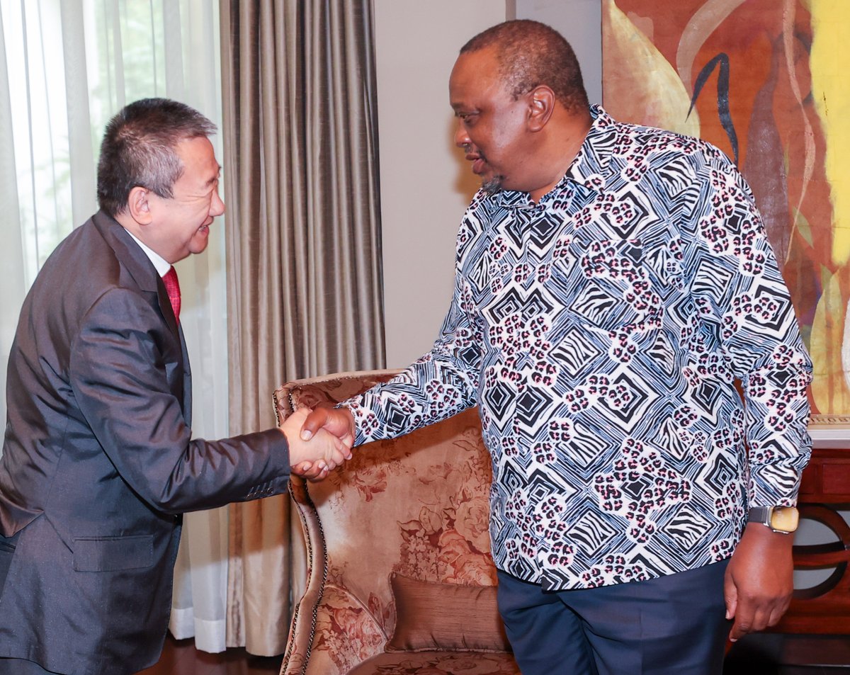 4thPresidentKE's tweet photo. 1/2
His Excellency (Rtd) President Uhuru Kenyatta, Facilitator of the EAC-led Nairobi Peace Process has today met with the Special Envoy of the UN Secretary-General for the Great Lakes Region Huang Xia, ... https://t.co/cGkb3UHx0L
