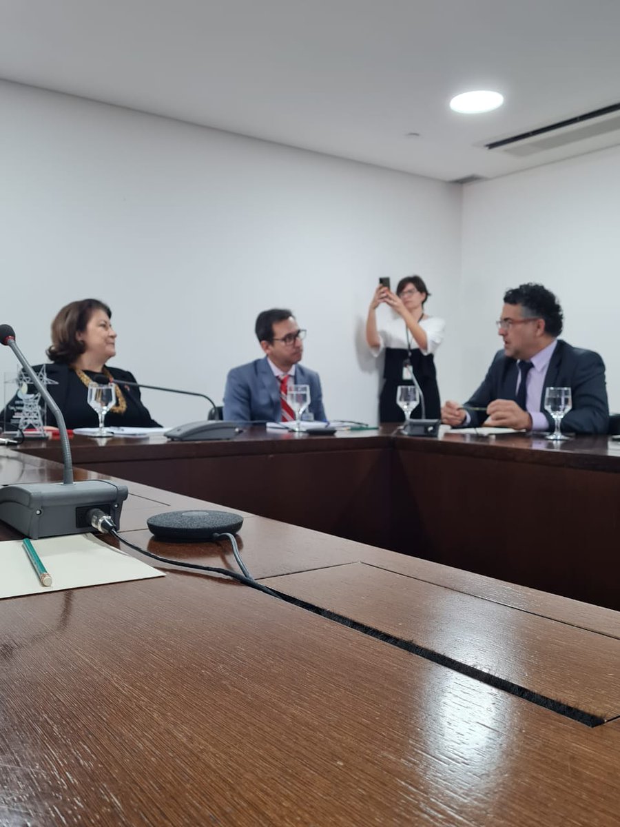 AlencarBraga13's tweet photo. Agora há pouco participei de uma reunião no Palácio do Planalto para discutir a reestatização da Eletrobras. #reestatizaeletrobrasjá https://t.co/vcHYiwXMHK
