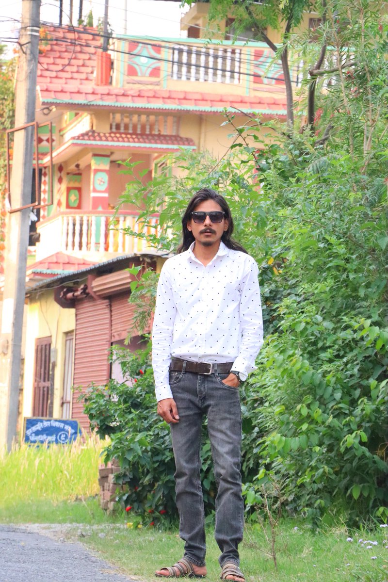 HimalSubedi7's tweet photo. २०७९ को अन्तिम तस्वीर। चैत ३० @Parbat_Subedi https://t.co/rPIWX0b6lK
