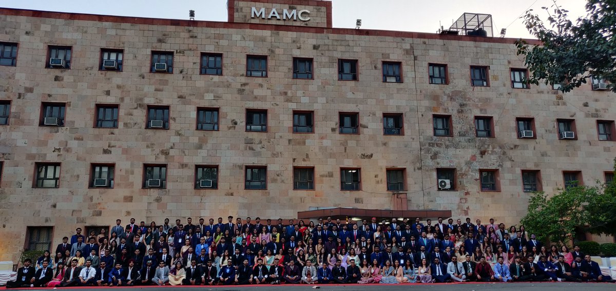 MAMC_NewDelhi's tweet photo. #MAMC wishes the very best in life to the interns who recently completed their training! https://t.co/U4R9UWUrTX