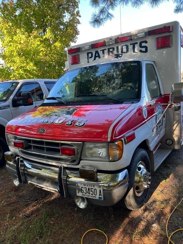 municibid's tweet image. Read more about Eric Lahti’s story:  mbid.us/3FnTOfW

#AmbulanceConversion #TailgateBus #DIYConversion #EasyConversion #TailgateParty #EmergencyVehicle #MobileKitchen #DIYProjects #VanLife #NomadLife #ConversionIdeas #DIYAmbulance #Tailgating #MobileGrill #AmbulanceLife