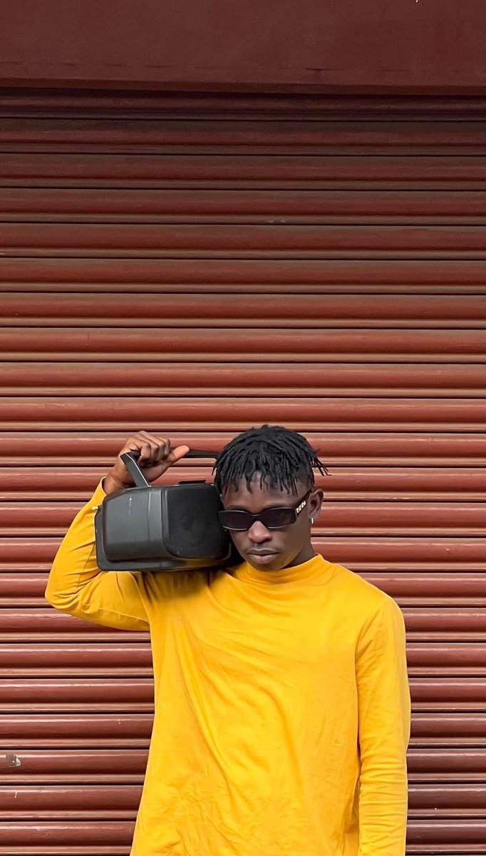 badenyaladegn's tweet photo. @adfegaofficial is talented Afro-soul artiste from Sierra Leone. He’ll be performing at the Badenya Ladegn(MAKFEST) in Makeni.
.
.
.
.
.
.
#festival #culture #badenya #ladegn #makfest2023 https://t.co/BPrmtVG9IK