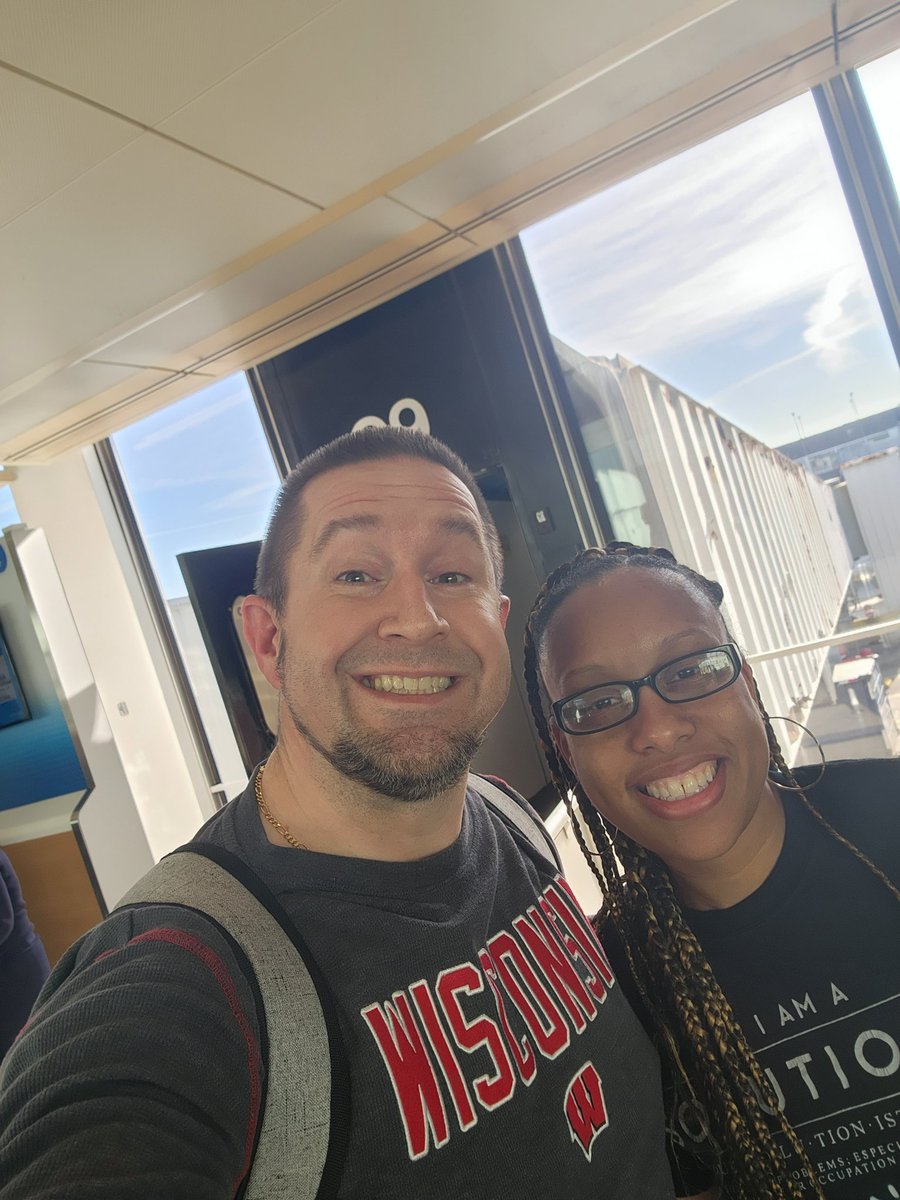 madisonteacher's tweet photo. Always happy to see my friend Kimberly from @SocialStudiesSS!

It is twice as awesome when it is surprise visit at the airport as we head to @MCSSinfo for the weekend! https://t.co/NQQobPMIe9