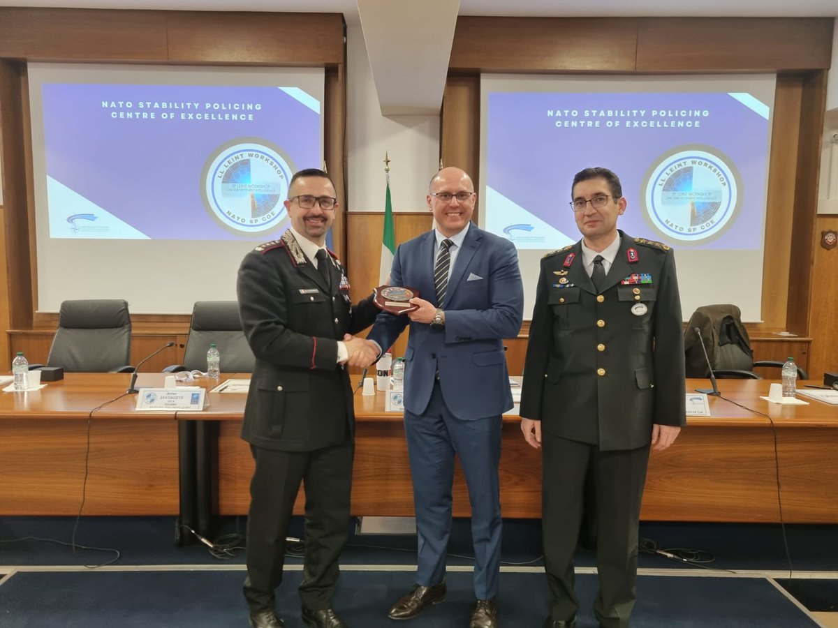NSPCOE's tweet photo. Glad to present to Brig Gen 🇵🇱 Artur Jakubczyk, SPU Head @NATO HQ-JISD, the outcomes of the #LEINT/#LawEnforcementIntelligence Workshop. One more step towards the integration of the #PoliceDimension into #MilitaryOps for the benefit of the #Alliance.
#StrongerTogether #WeAreNATO https://t.co/wqRRCcGOmu
