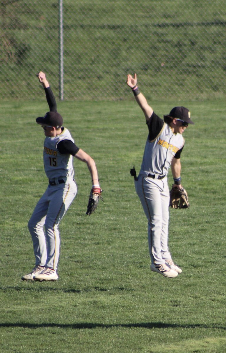 Love the action shots ⁦<a href="/cschwartz28s/">Cale Schwartzmiller</a>⁩ takes during ⁦<a href="/BaseballMontour/">Montour Baseball</a>⁩ games ⁦<a href="/MaddoxTarquinio/">Maddox Tarquinio</a>⁩ ⁦<a href="/K05Shaner/">Shane Knause</a>⁩ thanks for all your good work!!