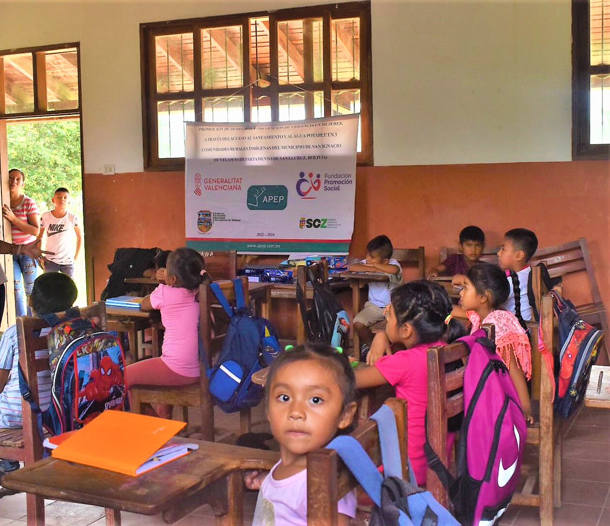 PromSocial_ongd's tweet photo. @GVAcooperacio Para lograrlo, la construcción de baterías de baños en las escuelas con dependencias separadas contribuye al acceso a servicios de saneamiento seguro y privado y garantiza la dignidad de niñas y niños. https://t.co/Ryhzv1rC1A