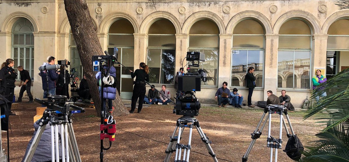 CostaBcnMaresme's tweet photo. 🎬 El Maresme es consolida com a plató acollint la xifra rècord de 228 rodatges el 2022

Notícia 👉 https://t.co/oxs9yu11eB

@MaresmeFilm #maresmeplató https://t.co/48naLFNGHv