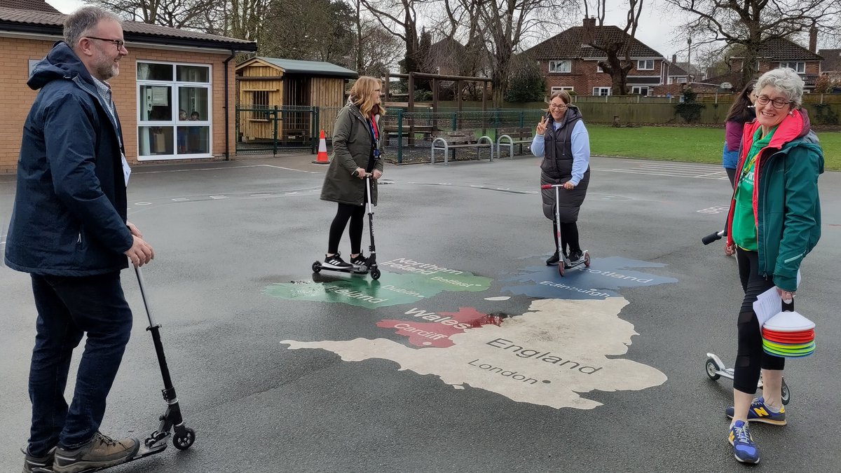 SustransNorth's tweet photo. As part of our #ByOurs project in #Bebington, we installed Scoot Zones around schools with @WirralCouncil, to get parents + pupils to consider leaving their cars at home for short school commutes.

Lou delivered 'train the trainer' scooting workshops + they were a great success! https://t.co/0SPt0A84sA