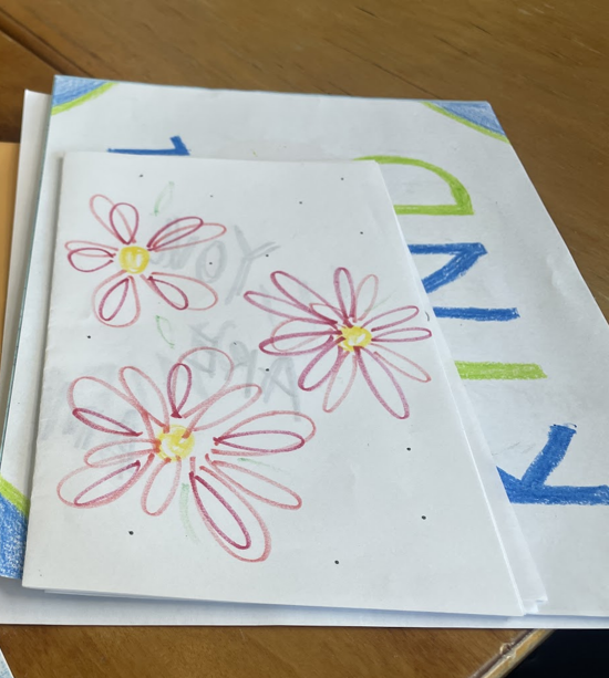 cardzforkidz's tweet photo. We're grateful our friends at @CitizensBank have a variety of artists joining in! Here's a list & some pics:
-State College, PA: 3
-Amherst, NH: 9
-Saugus, MA: 13
-Delaware: 10
-Stow, MA: 6
-West Chester, PA: 6
-West Lancaster, PA: 4
-Westlake, OH: 8
#everycardcounts #madeready https://t.co/3OBTzhBu3z