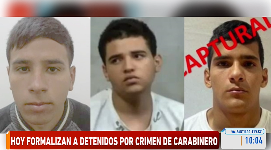 MuchoGustoMEGA's tweet photo. Hoy serán formalizados los detenidos por el crimen del suboficial mayor #DanielPalma.
Julio Ahumada con toda la información en el #MuchoGustoMega
📺https://t.co/qRid36EoSW https://t.co/VQ9VtShuRn
