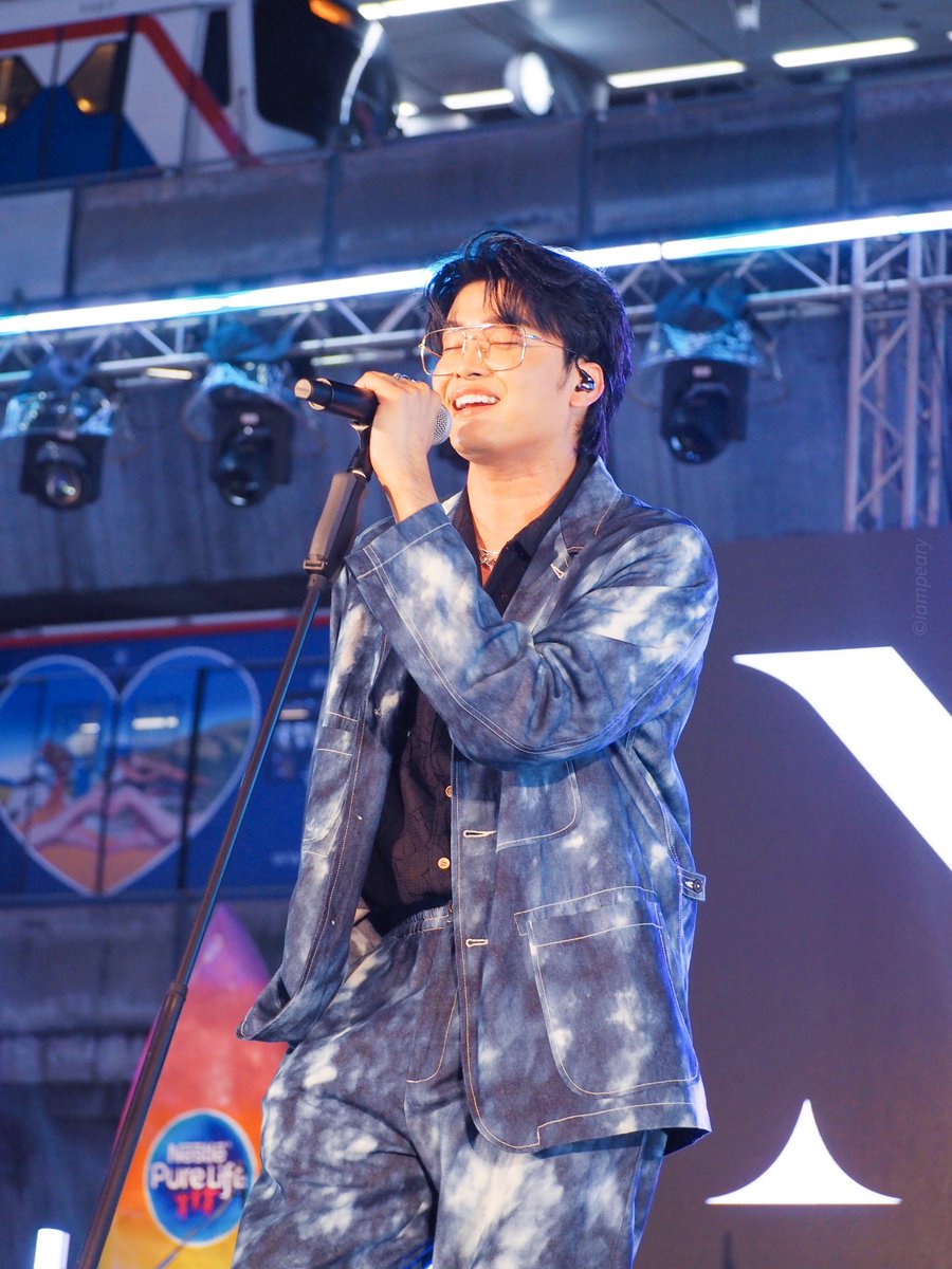 iampare_p's tweet photo. — จังหวะเธอยิ้ม จังหวะเธอเขิน … มันดูเหมือนโลกหมุนช้าลงกว่าเดิม 🥹

#SiamParagonSummer2023xNonTTanont
#NONTTANONT
📍Siam Paragon | 13.04.2023 https://t.co/wx1wa5EXZt