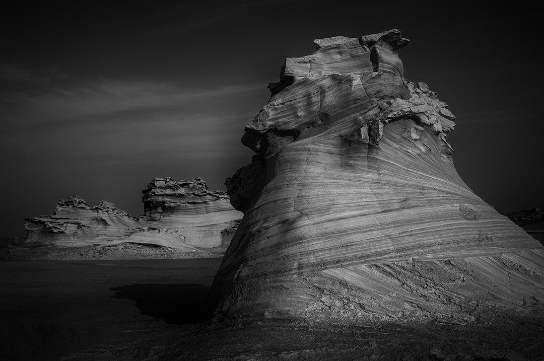 LeicaCameraUSA's tweet photo. The new #Leica M11 Monochrom With its sensor completely geared to black-and-white photography, the Leica #M11 Monochrom takes this practice to a new level, capturing extraordinary images that showcase the art of light and shadow. Learn more via https://t.co/mV5TnzYB2u https://t.co/EkDkoncDsA