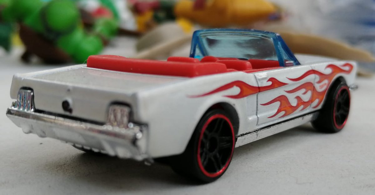 kaiserSanchez4's tweet photo. 65 Mustang Convertible
#65mustang #mustang #convertible #5pk #hotwheels #basico #flamas #musclecar #mattel #usa🇺🇸 #collection #venta #forsale https://t.co/m0Yq5i8Qad