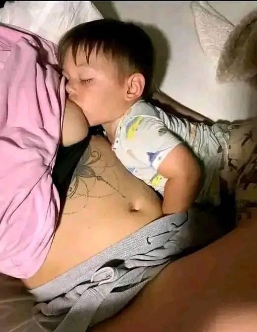 barbieanne580's tweet photo. I want to sleep but I'm shy 😂😂🤭 https://t.co/NtSDxMzKo0
